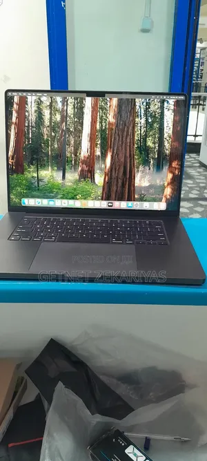 New Apple MacBook Pro 2023 M3 Max 16-Inch 36GB Apple M3 Max SSD 1T