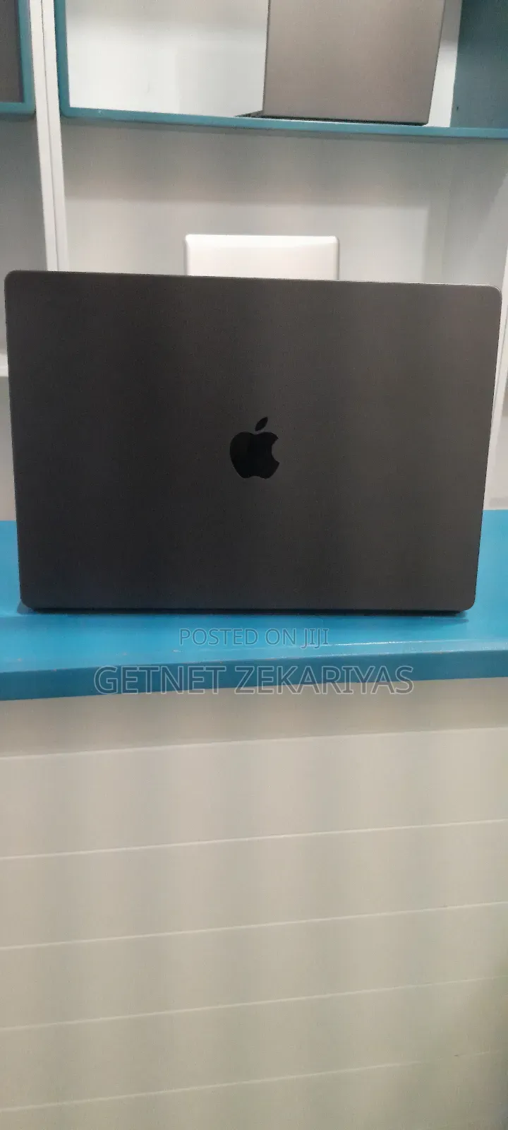 New Apple MacBook Pro 2023 M3 Max 16-Inch 36GB Apple M3 Max SSD 1T