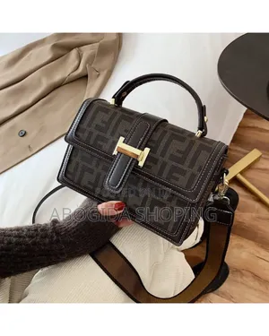 Photo - Glamorous Handbag for Fashion-Forward Women