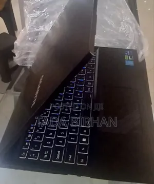 New Laptop Gigabyte AERO 15 16GB Intel Core I7 SSD 1T