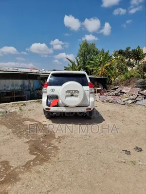 Toyota Land Cruiser Prado 2013 White
