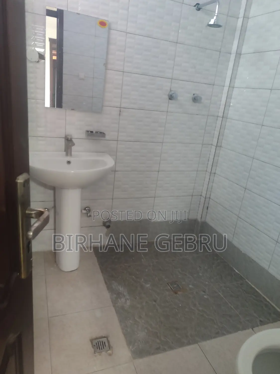 1bdrm House in Apartiment For Rent, Bole for rent