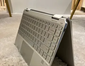 New Laptop HP Spectre 8GB Intel Core I5 SSD 512GB