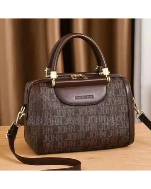 Photo - Designer Handbag for Elegant Women