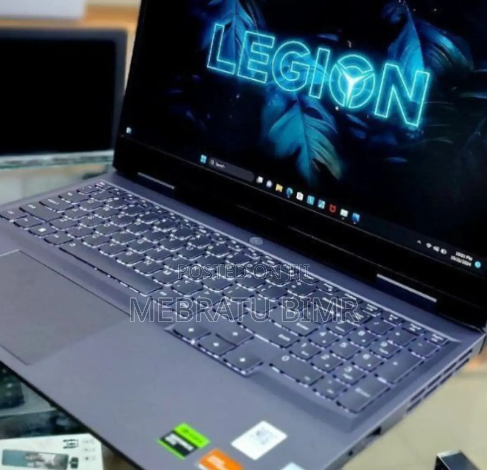 New Laptop Lenovo LOQ 15IRH8 16GB AMD Ryzen 7 SSD 512GB