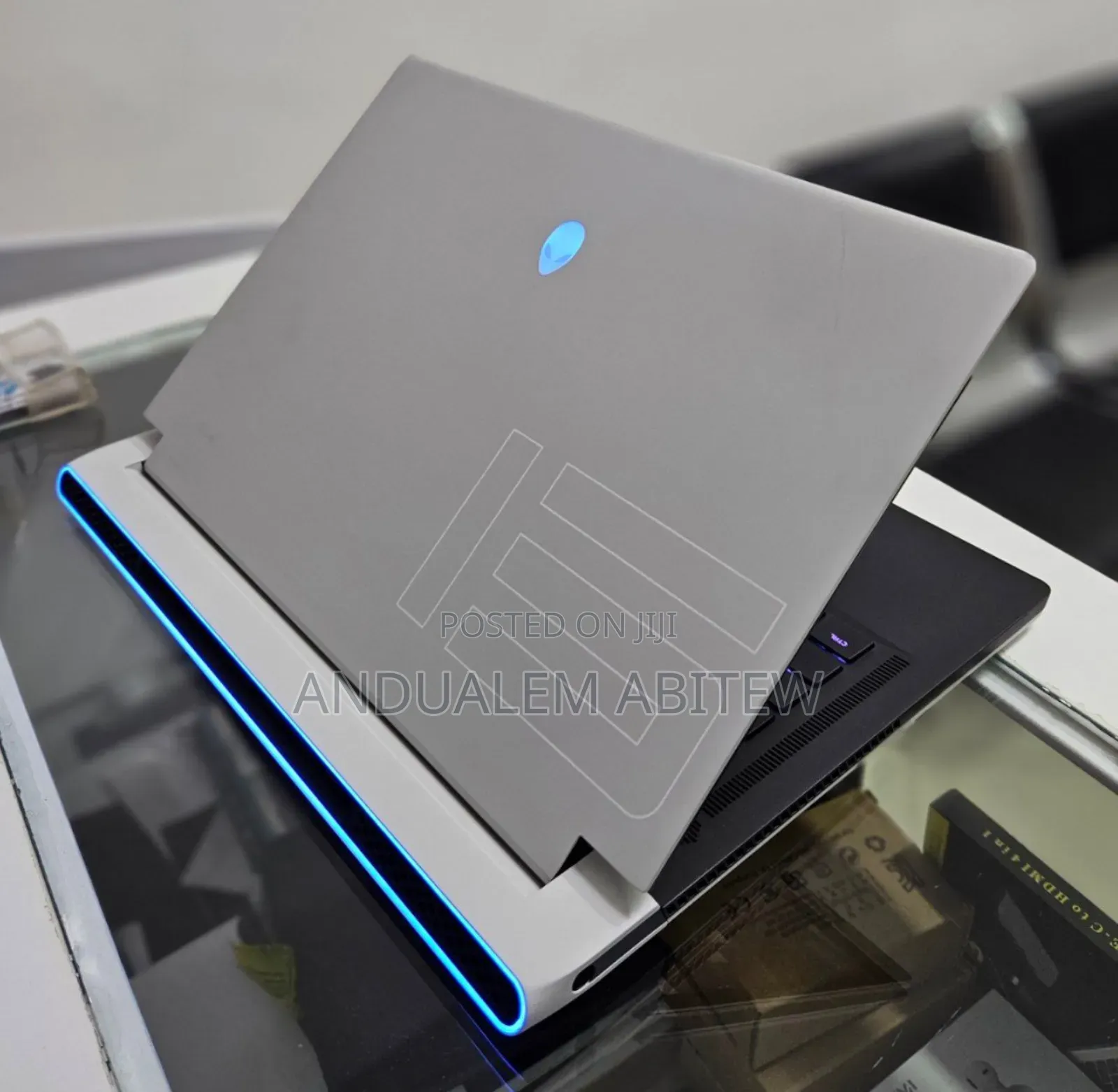 New Laptop Dell Alienware M15 R7 32GB Intel Core I7 SSD 1T