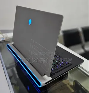 New Laptop Dell Alienware M15 R7 32GB Intel Core I7 SSD 1T