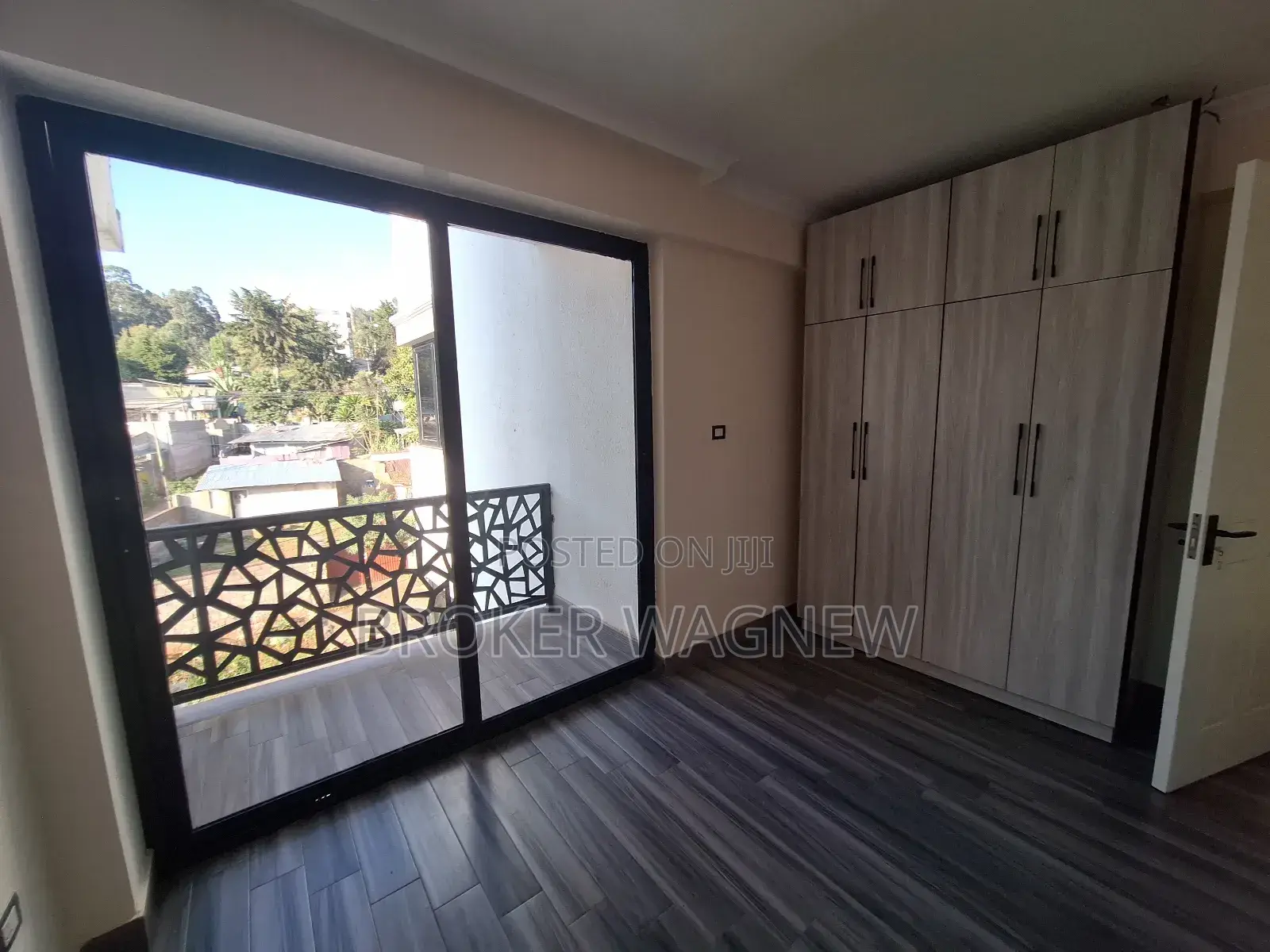3bdrm Apartment in Yeka for rent