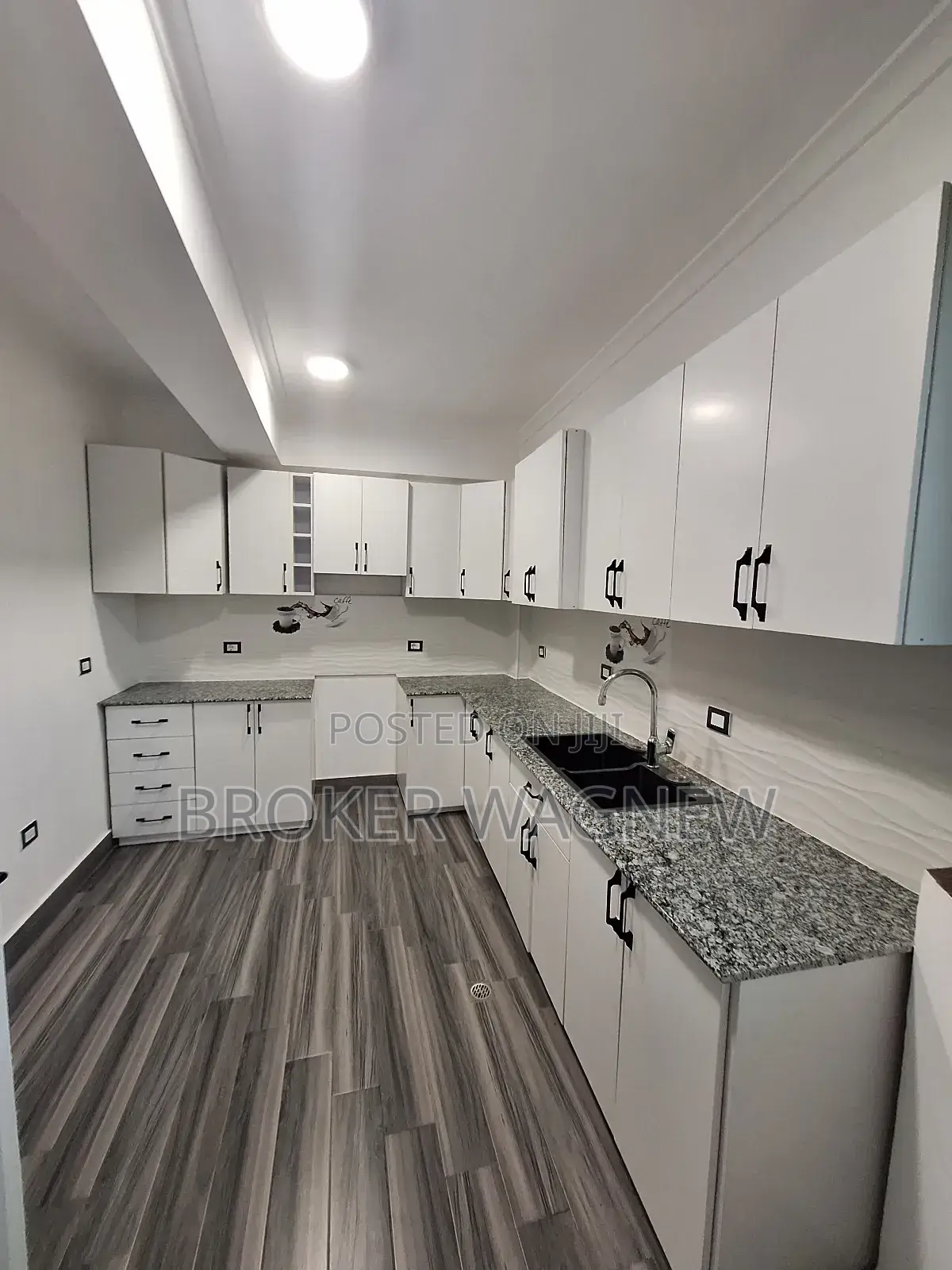 3bdrm Apartment in Yeka for rent