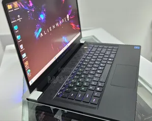 New Laptop Alienware M17x R2 16GB Intel Core I7 SSD 1T
