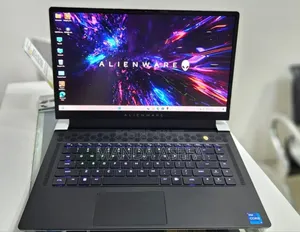 New Laptop Alienware M17x R2 16GB Intel Core I7 SSD 1T