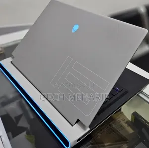 New Laptop Alienware M17x R2 32GB Intel Core I7 SSD 1T