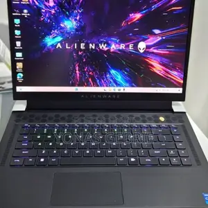 New Laptop Alienware Area-51m 32GB Intel Core I7 SSD 1T