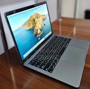 Photo - New Laptop Apple MacBook Air 2019 8GB Intel Core I5 SSD 128GB