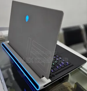 New Laptop Alienware Area-51m 32GB Intel Core I7 SSD 1T