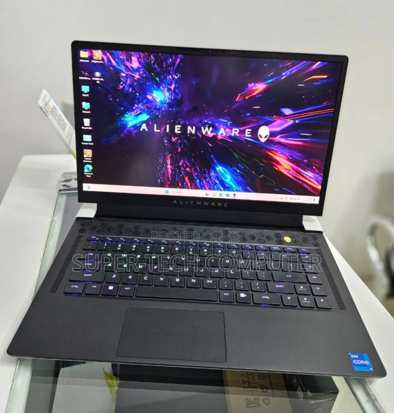 New Laptop Alienware Area-51m 32GB Intel Core I7 SSD 1T