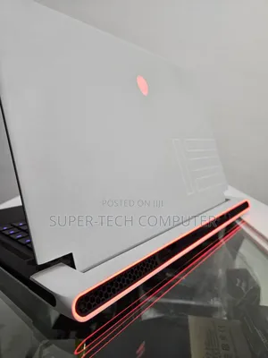 New Laptop Alienware Area-51m 32GB Intel Core I7 SSD 1T