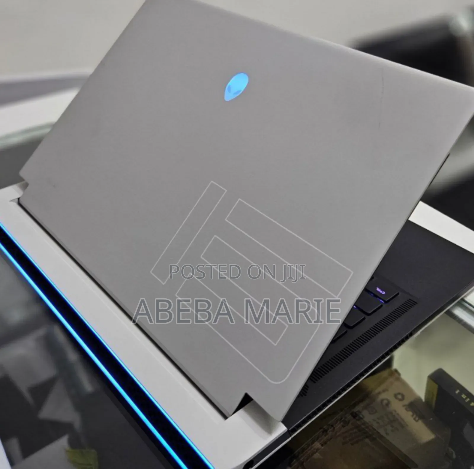 New Laptop Alienware M17x R2 32GB Intel Core I7 SSD 1T