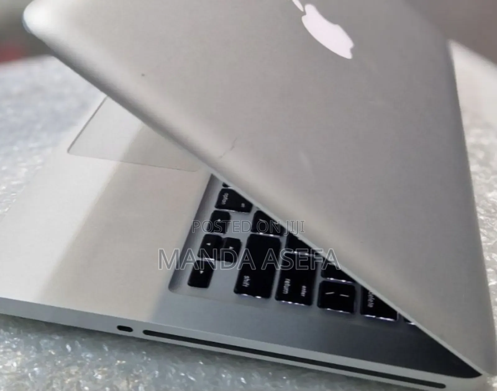 New Laptop Apple MacBook Pro 4GB Intel Core I5 HDD 500GB