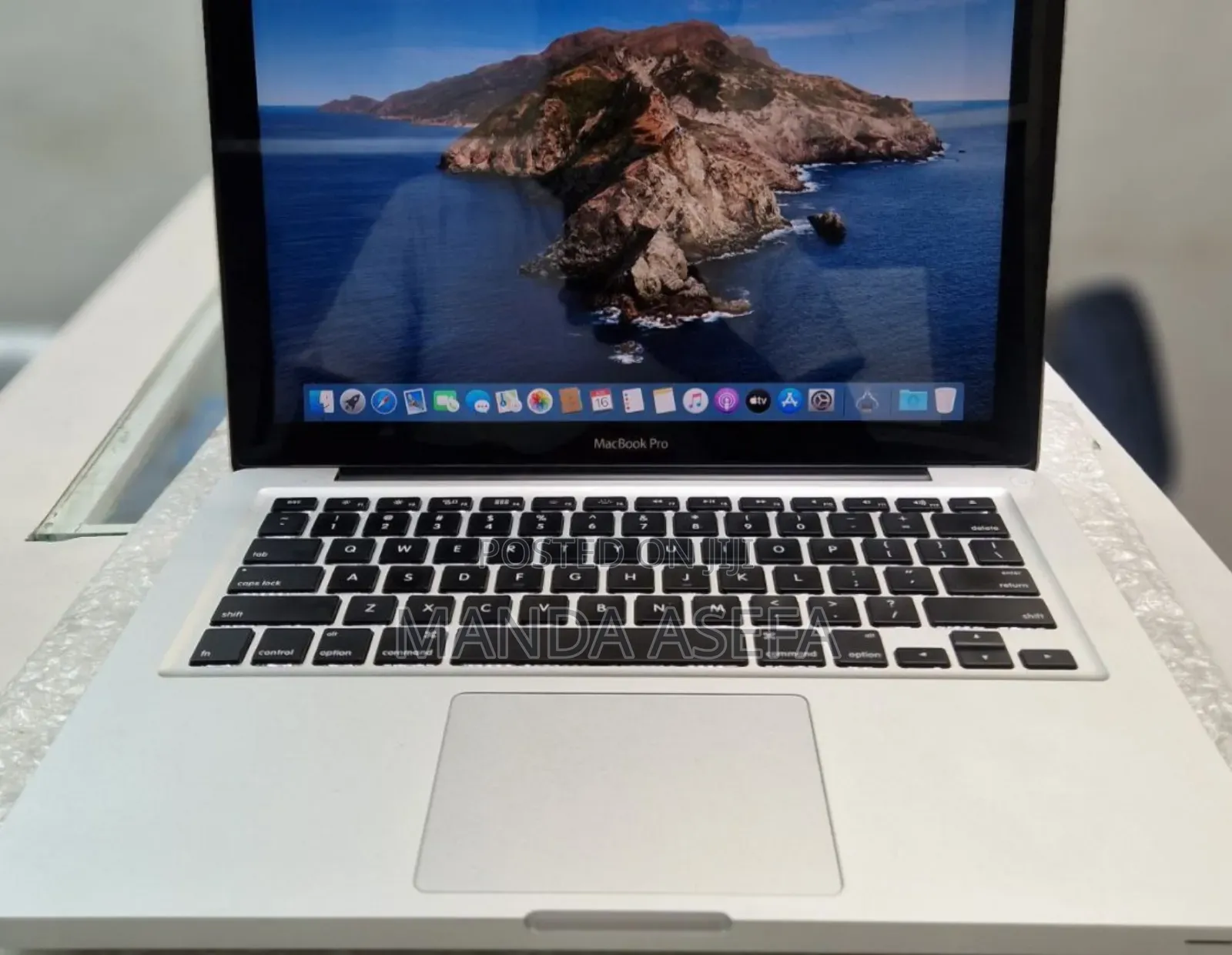 New Laptop Apple MacBook Pro 4GB Intel Core I5 HDD 500GB