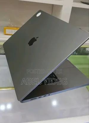 New Laptop Apple MacBook Pro 2021 M1 16GB Apple M1 Pro SSD 1T