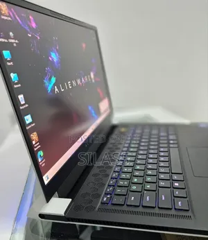 New Laptop Dell Alienware M15 R7 32GB Intel Core I7 SSD 1T