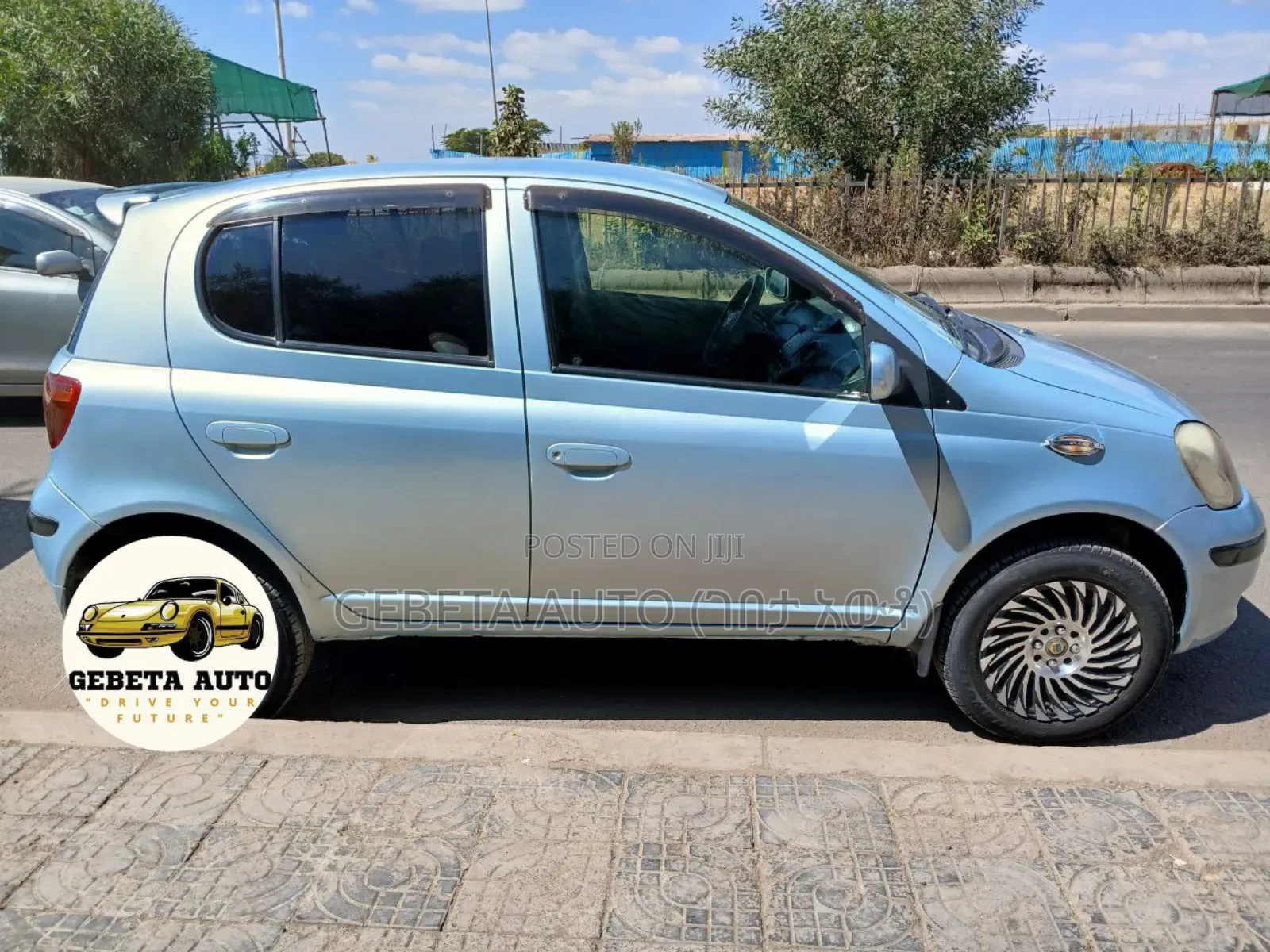Toyota Vitz 2004 Blue