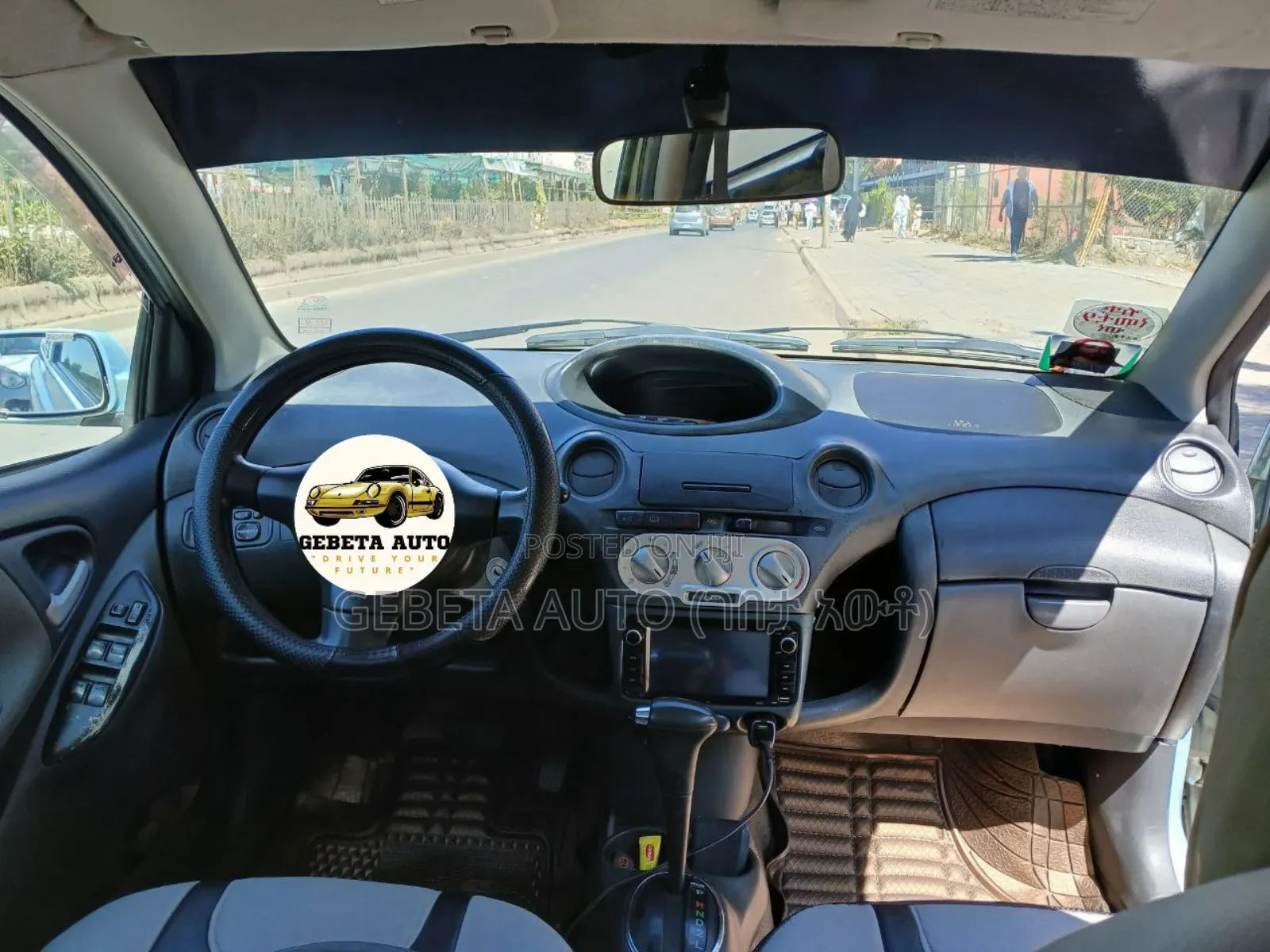 Toyota Vitz 2004 Blue