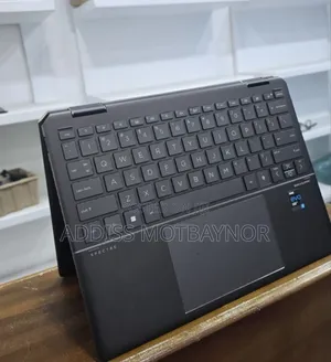 New Laptop HP Spectre 16GB Intel Core I7 SSD 1T