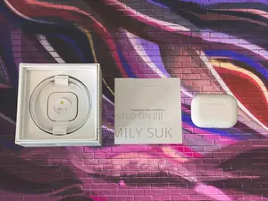 Airpod Pro Earbud Features Sweatproof Durability Design