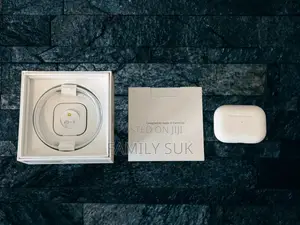 Airpod Pro Earbud Promotes Clear Call Quality