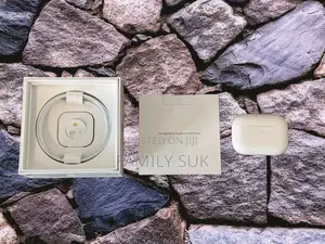 Airpod Pro Earbud Compact Yet Fully Functional