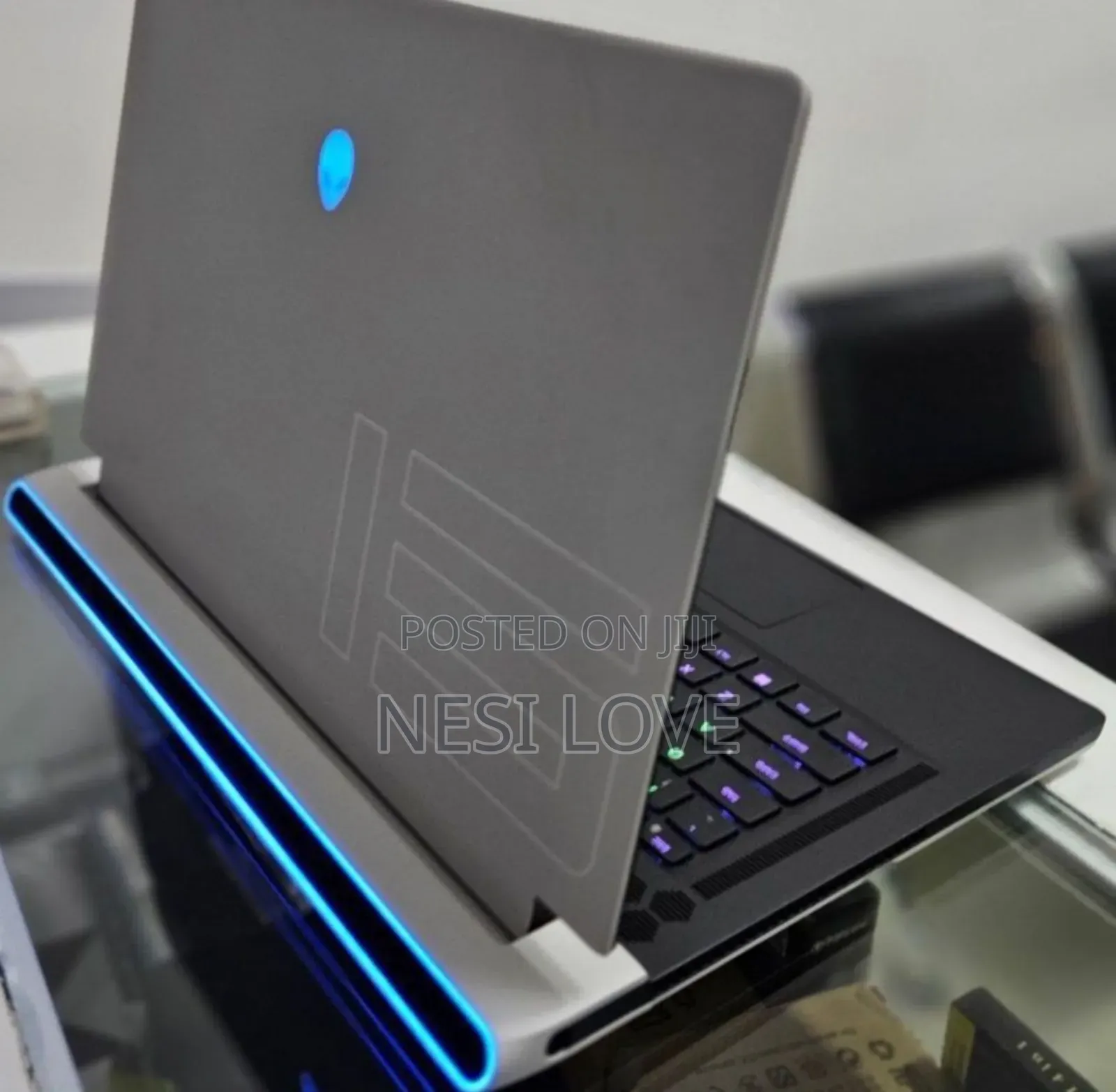 New Laptop Alienware M17x R2 32GB Intel Core I7 SSD 1T