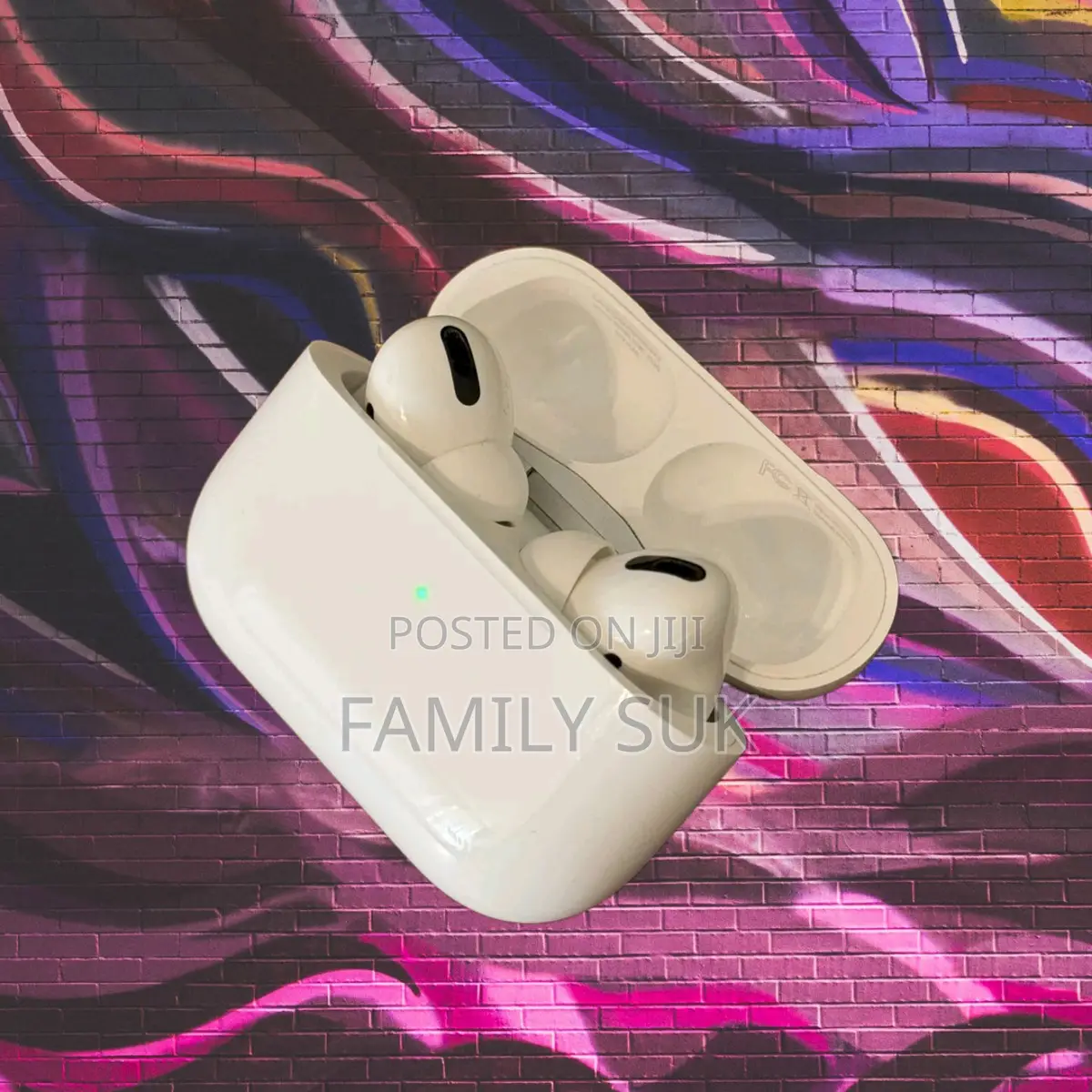 Airpod Pro Earbud Offers Wireless Charging Capability