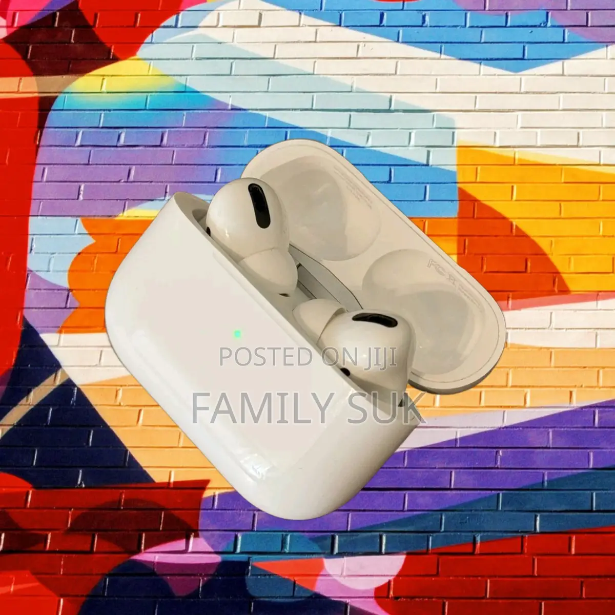 Airpod Pro Earbud Fits Into Your Pocket