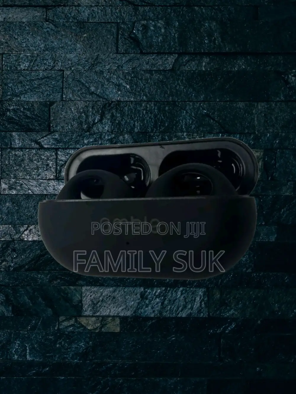 Ambie Earbud Seamlessly Fits Your Lifestyle