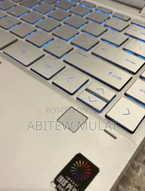 New Laptop HP Spectre X360 8GB Intel Core I5 SSD 512GB