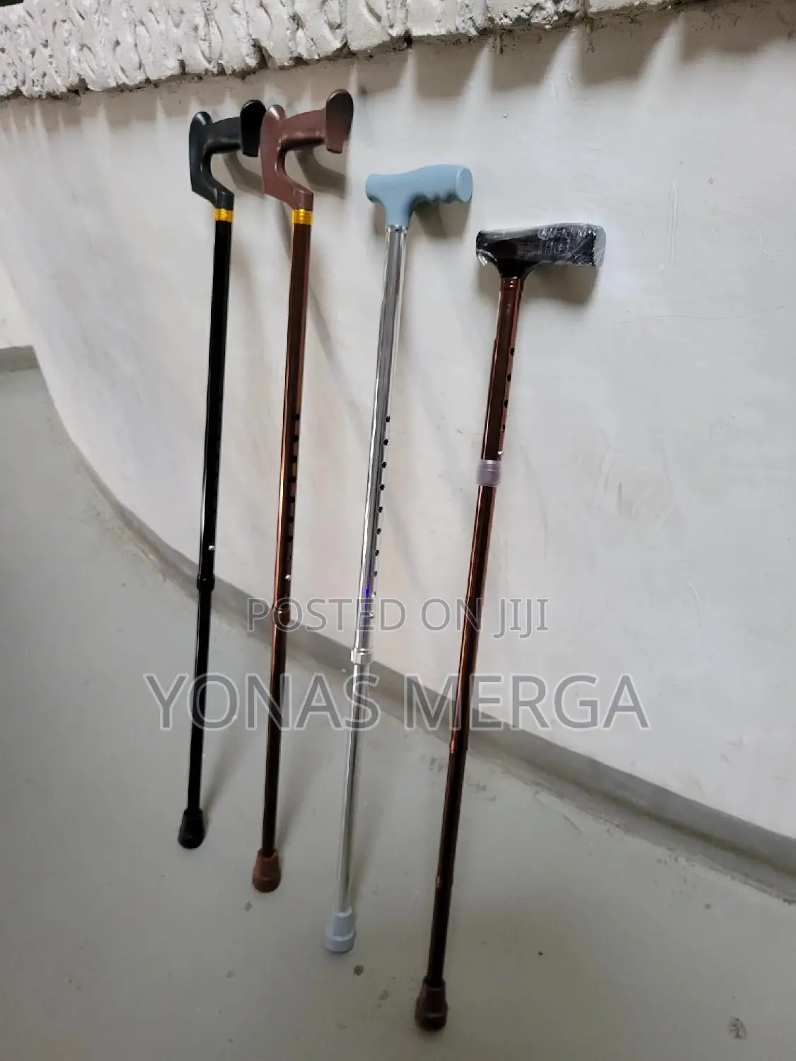 Elderly Waking Stick暑cane島walking Frame屎mirezm Kezera巖ከዘራ