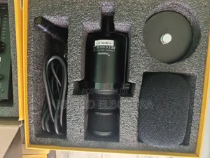 Photo - Maono Caster