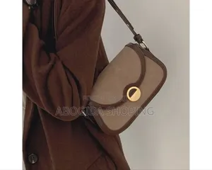 Photo - Exclusive Women’S Handbag for Timeless Elegance