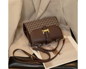 Luxury Women’S Handbag That Stands Out