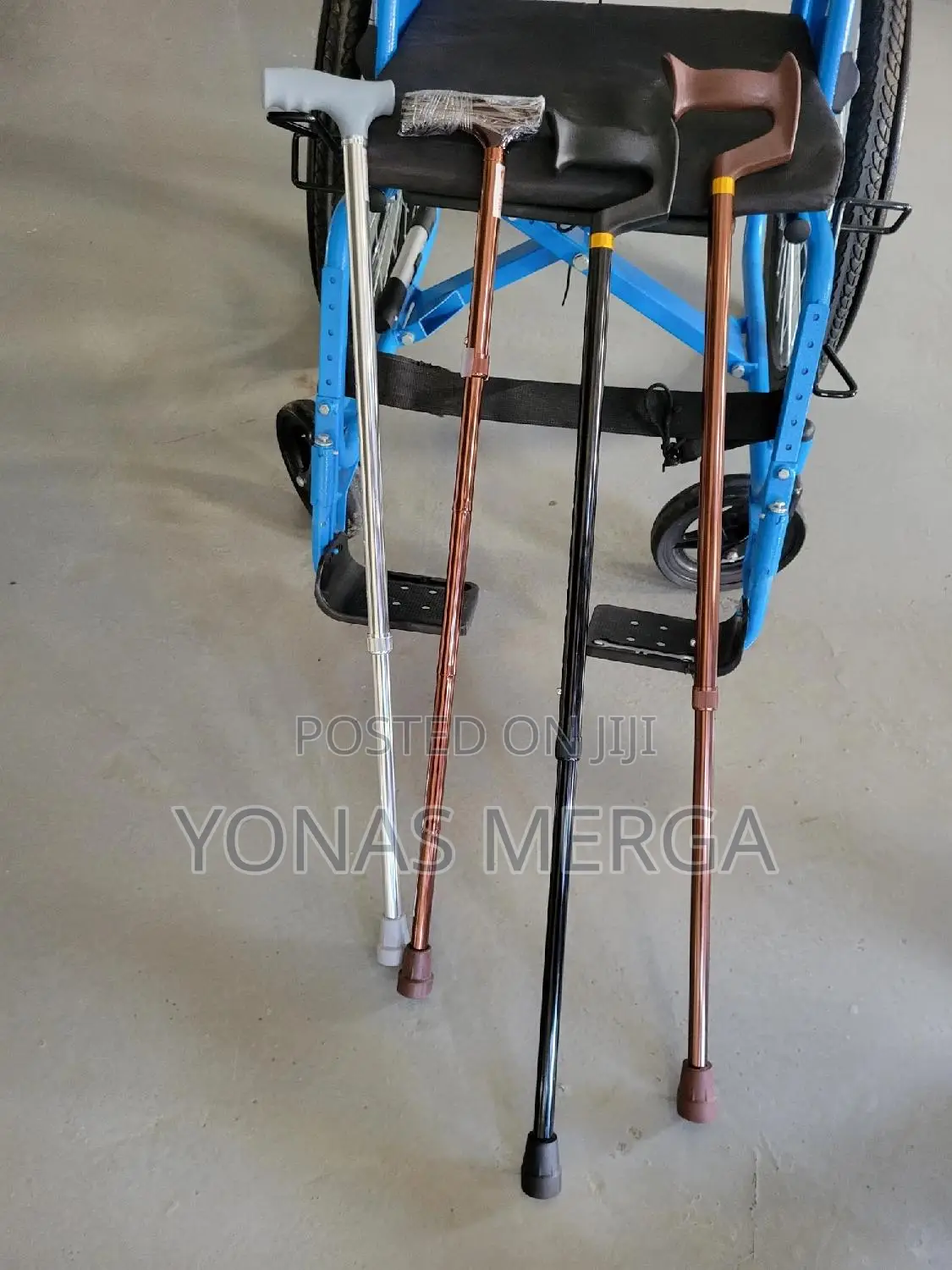 Folding Walking Stick昨quadripod Walking Cane區kezera垚ከዘራፀ*ከዘራ