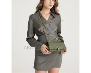 Elegant Women’S Handbag for a Refined Look