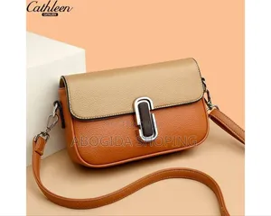 Photo - Modern Women’S Handbag for Effortless Glam