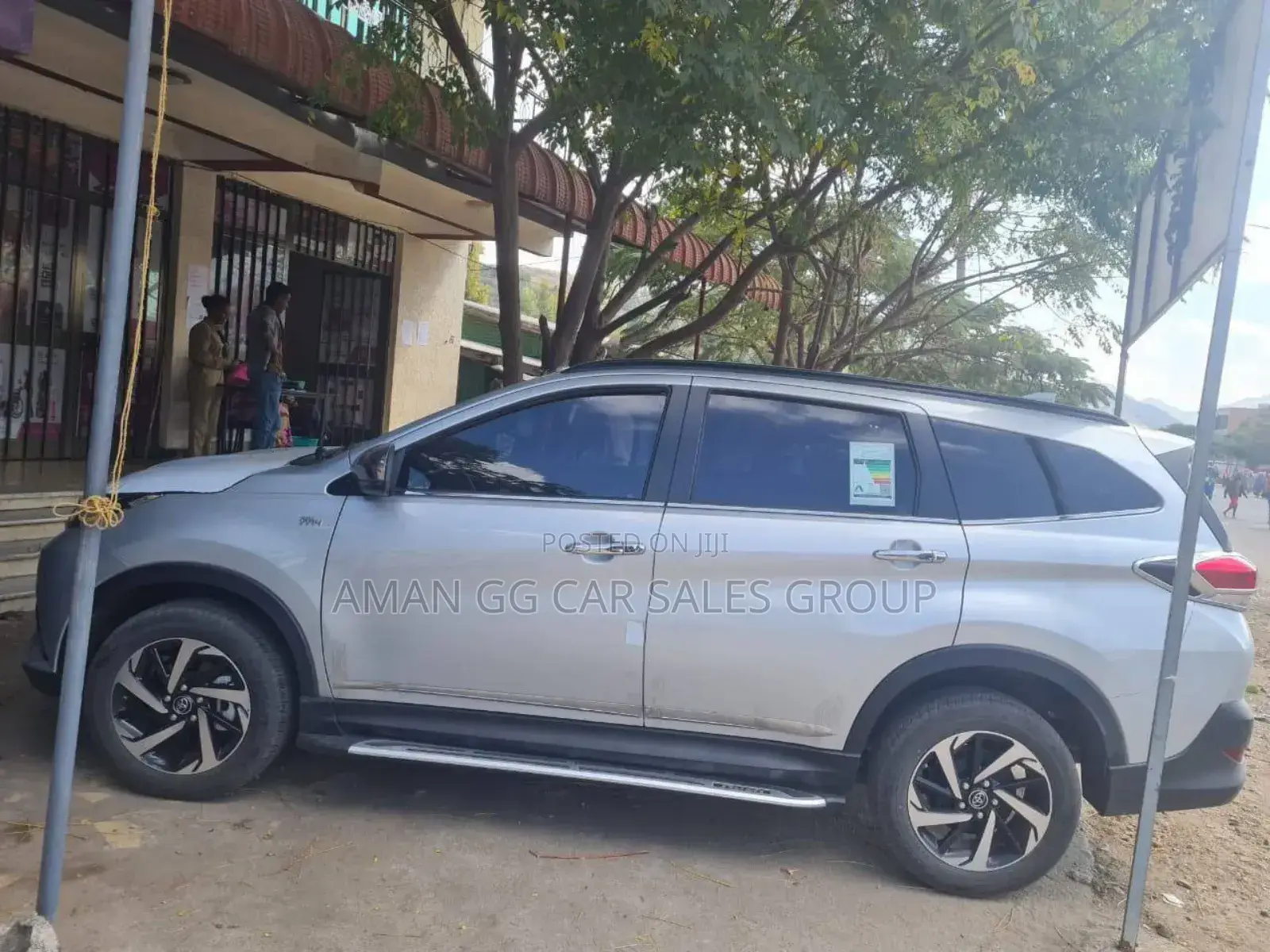 Toyota Rush 2023 Silver