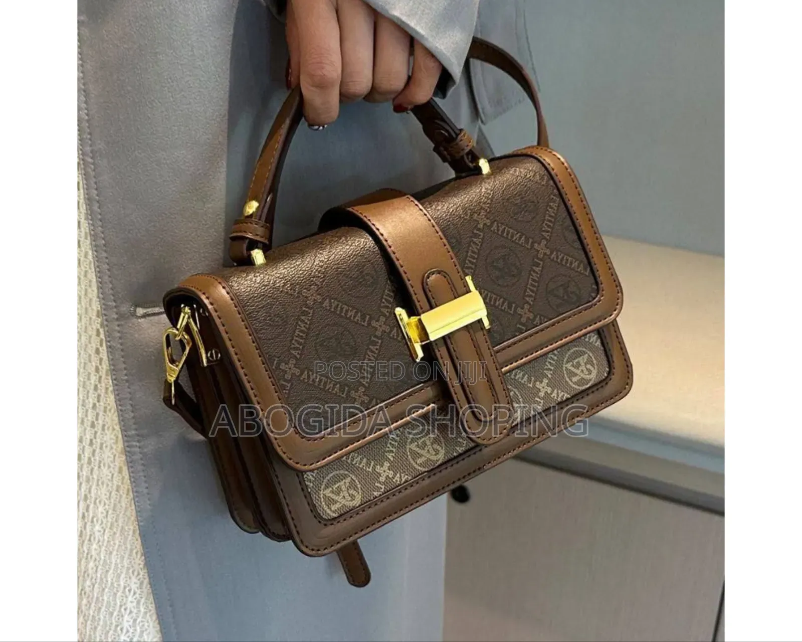 Stylish Handbag for Effortless Sophistication