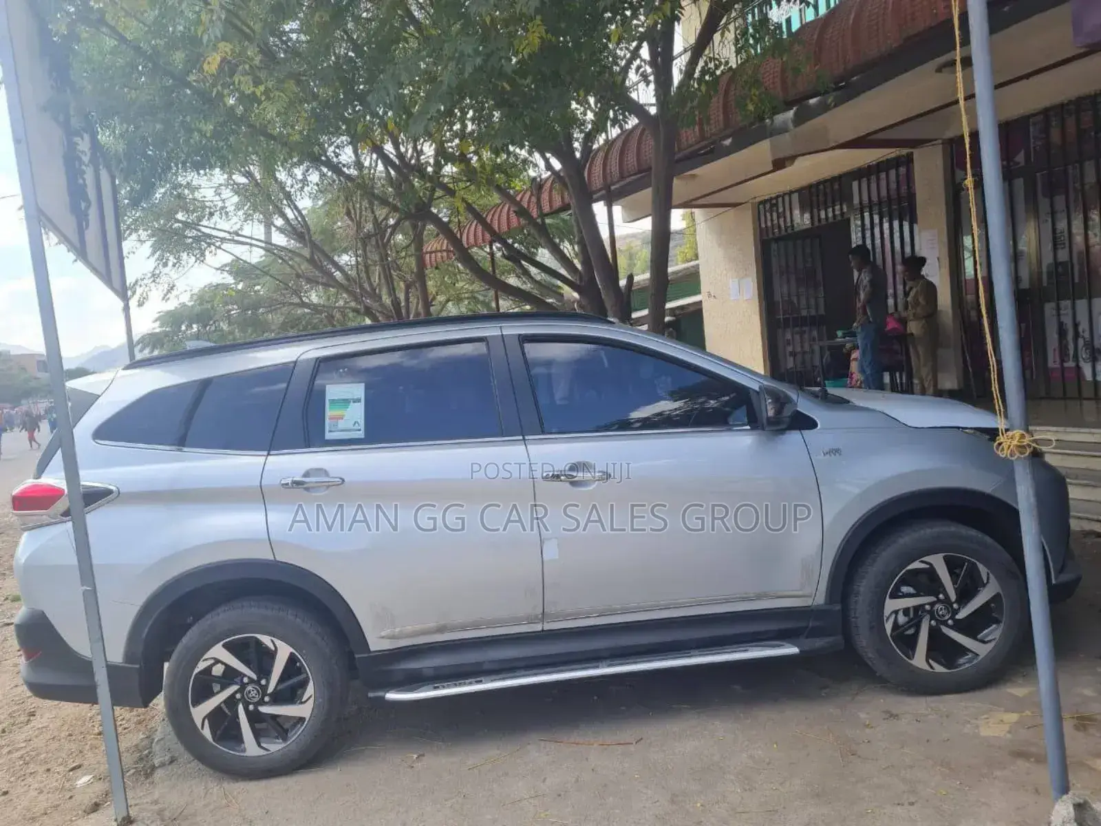 Toyota Rush 2023 Silver