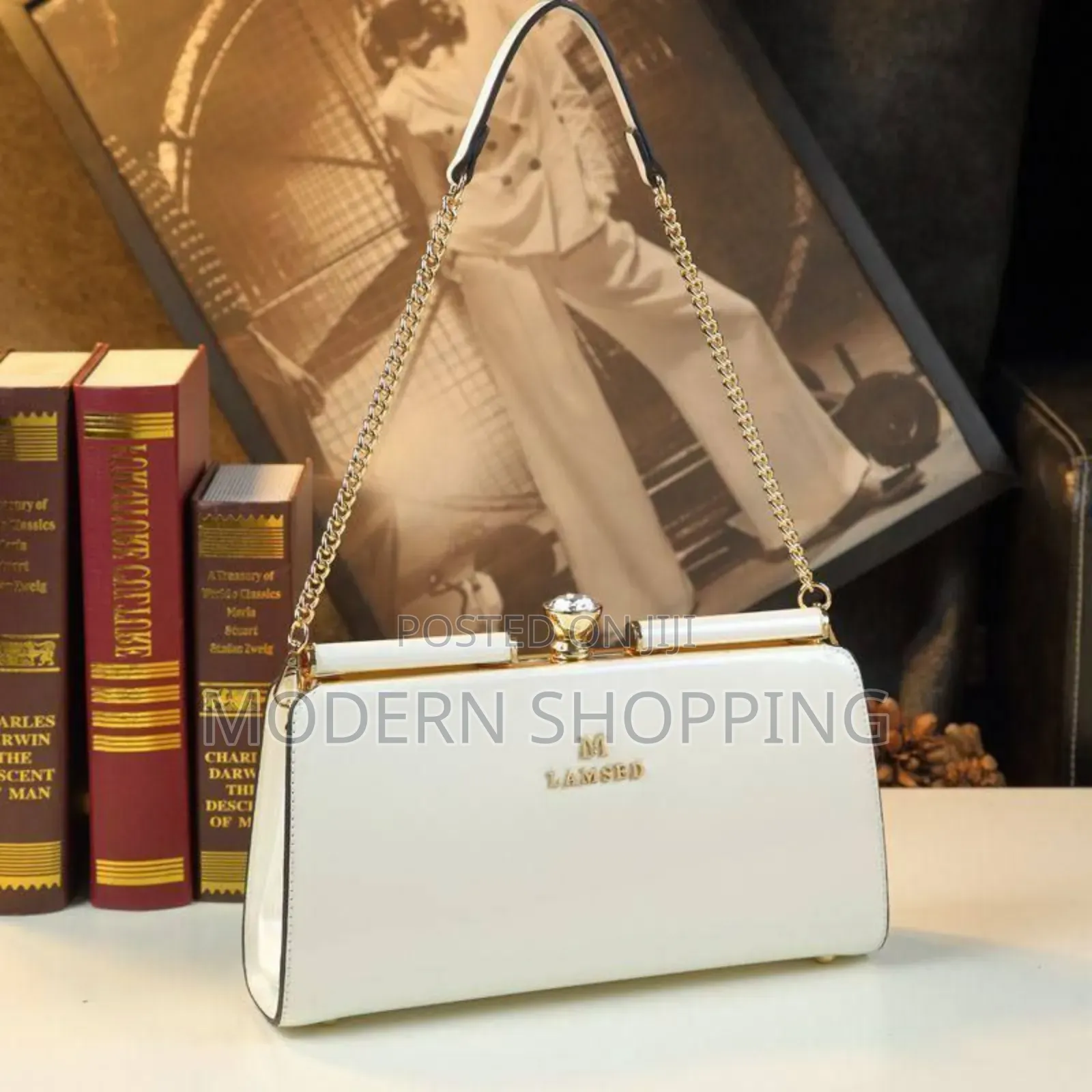 Versatile Chic: Modern Satchel Handbag