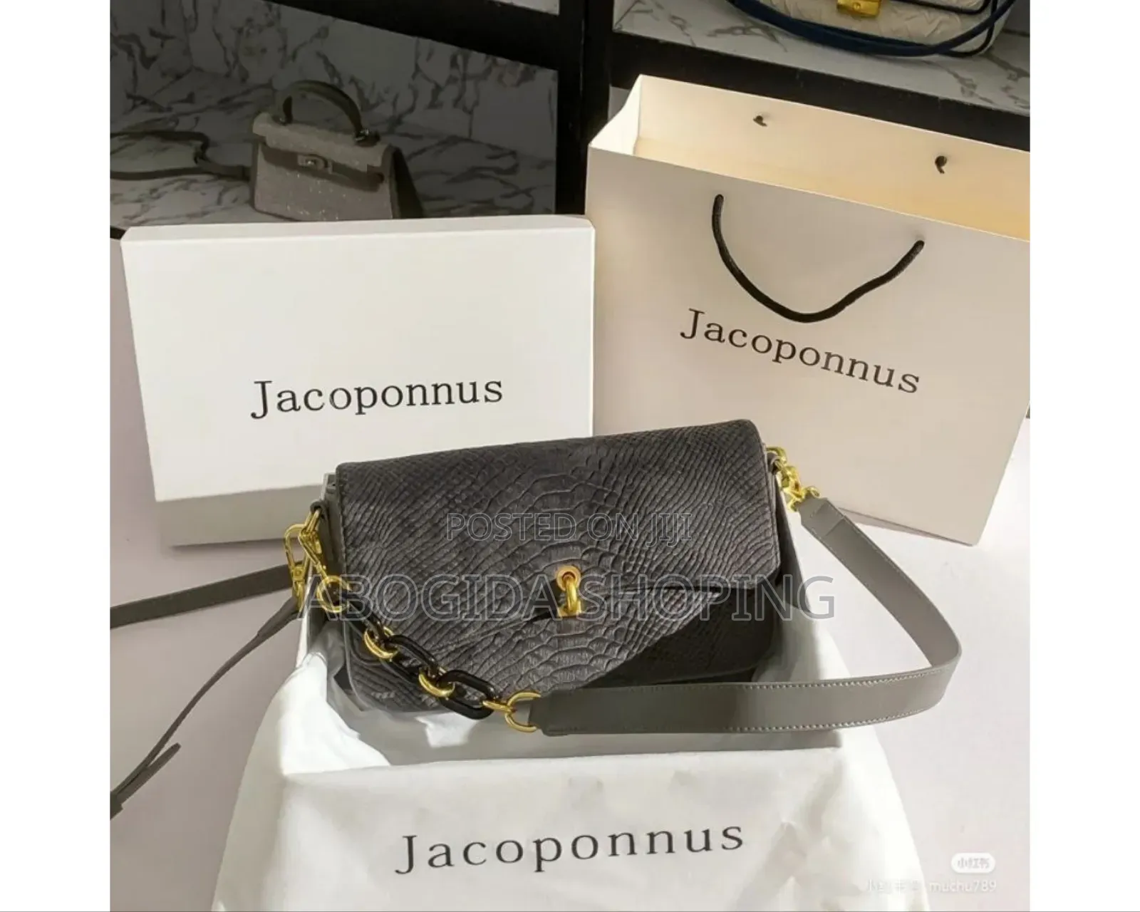 Luxury Women’S Handbag With Elegant Details