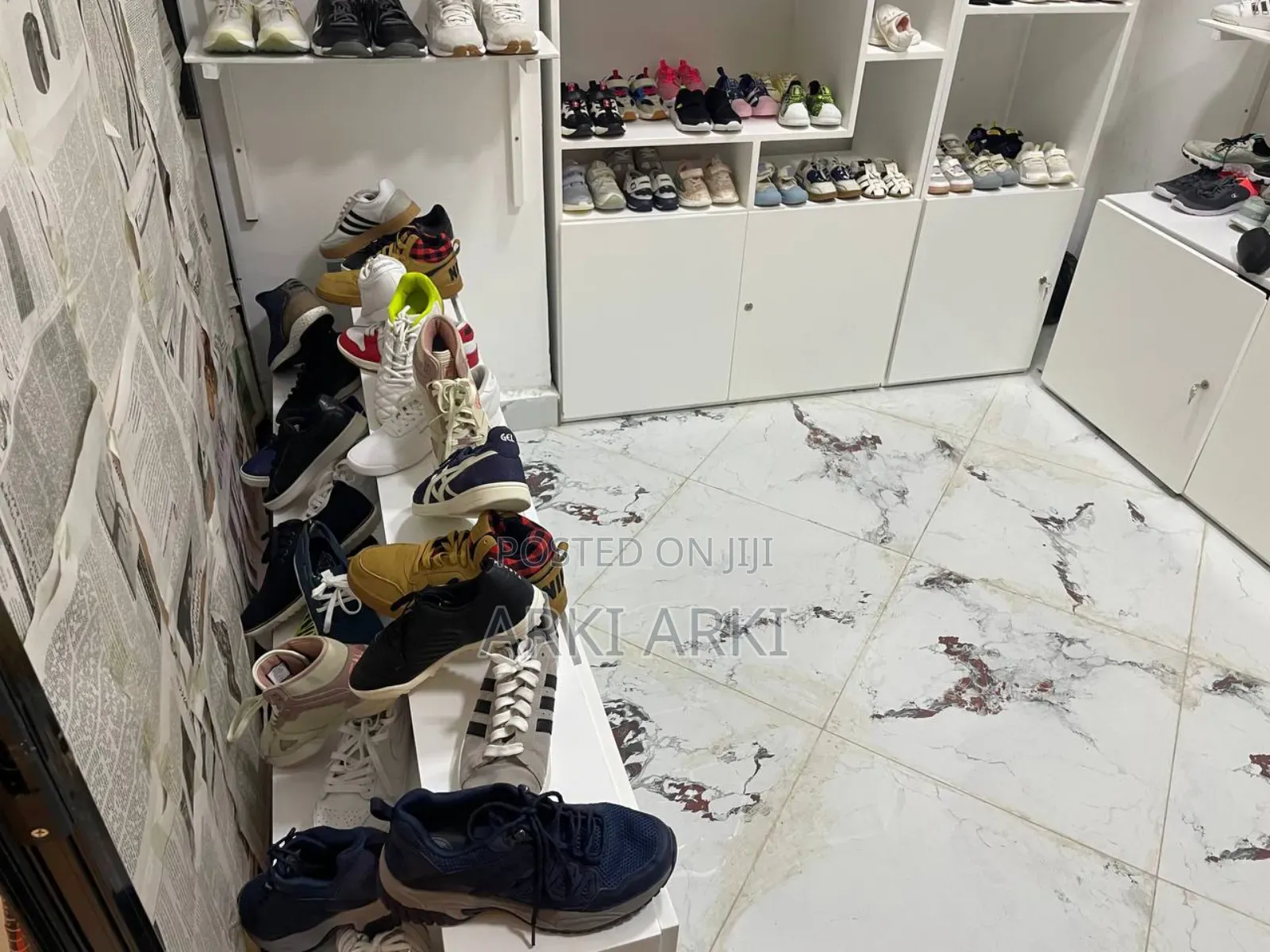 # የልጆች ጫማ እና ልብስ ሱቅ ሽያጭ አሰከነቃዉ